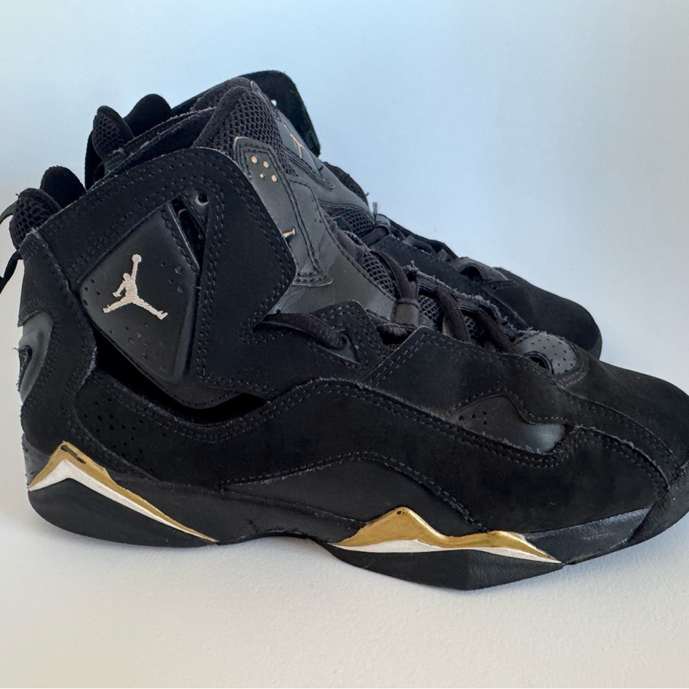 Jordan Tru Flight GS Black and Gold High-Top Sneakers size youth 5.5